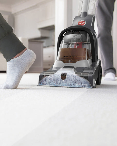 Hoover CDCW-PDME, PowerDash Compact Carpet Washer – SpinScrub Technology, AutoMix, Extra-Long Hose