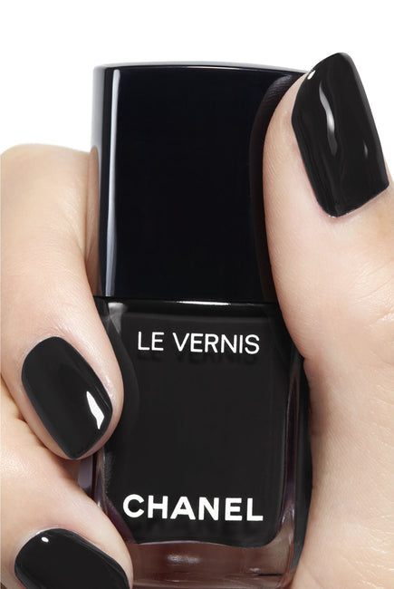 Chanel Le Vernis Nail Colour - Le Diable En Chanel