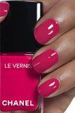 Chanel Le Vernis Nail Colour - Diva