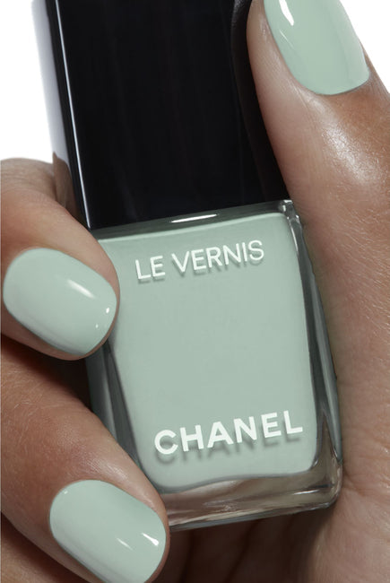 Chanel Le Vernis Nail Colour - Artiste
