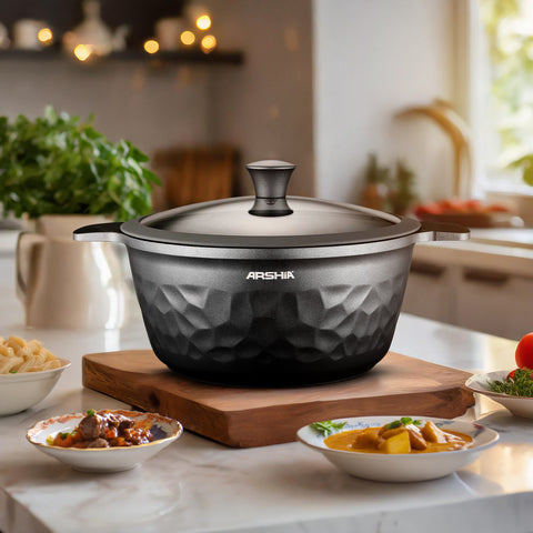 Arshia CO110-3154, 28cm Cast Iron Casserole with Lid