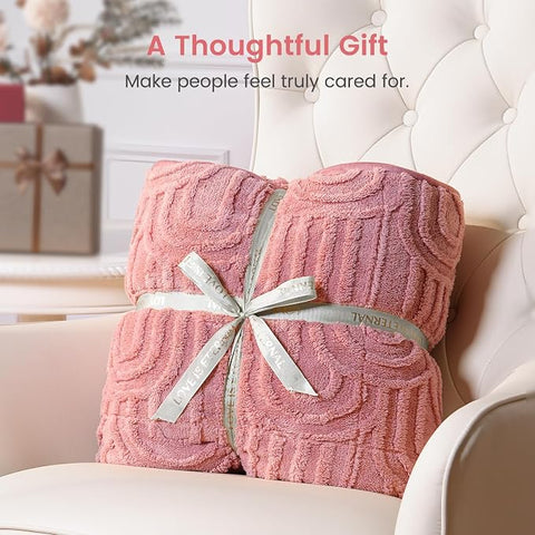 Wajade Fleece Throw Blanket, Fluffy Faux Fur Blanket for Bed Sofa Couch, Soft Warm Thick Blanket,Size 200X230 CM