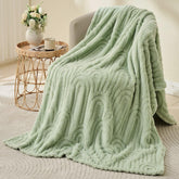 Wajade Fleece Throw Blanket, Fluffy Faux Fur Blanket for Bed Sofa Couch, Soft Warm Thick Blanket,Size 200X230 CM