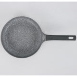 دايو طقم قدور جرانيت من سلسلة دايو H مكون من 9 قطع: قدر بأحجام 28، 24، 20 سم، ومقلاة بحجم 26 سم، بالإضافة إلى قطعتين من أدوات الطبخ