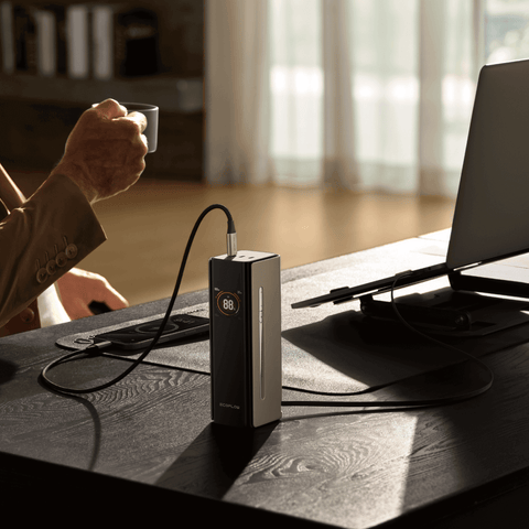 إيكو فلو RAPID Pro بنك طاقة (27,650mAh، 300W، كابل مدمج 140W) - فضي