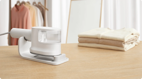 Xiaomi Handheld Steam Iron 1200W – Fast Wrinkle Removal with Steam Boost & Vertical Ironing (UK)