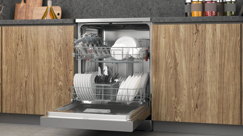 Ariston Freestanding Dishwasher – 13 Place Settings, Full Size, Stainless Steel Tub