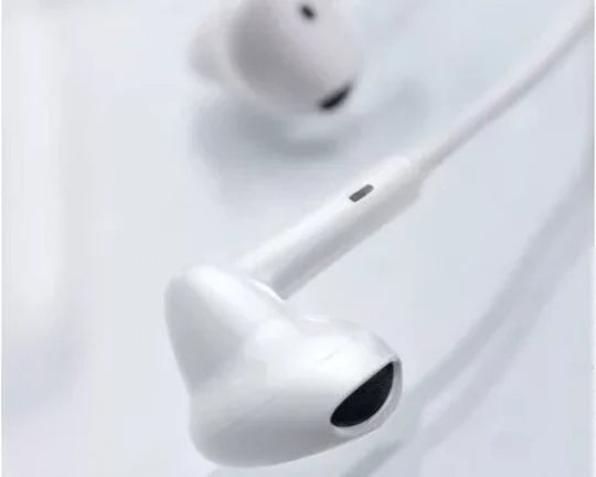 UGREEN Wired Earphones with Type-C Connector (White) EP101 UGREEN Wired Earphones with Type-C Connector (White) EP101