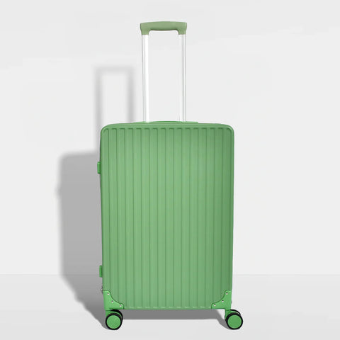 iFLY, Radiant Luggage Set – 2 Piece (20"/24")