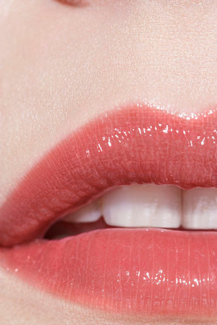 Chanel Rouge Coco Flash Colour, Shine, Intensity In A Flash Lipstick - 90 Jour