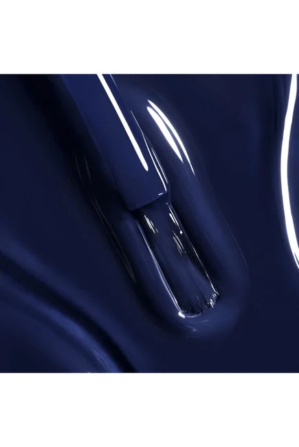 Chanel Le Vernis Nail Colour - Fugueuse