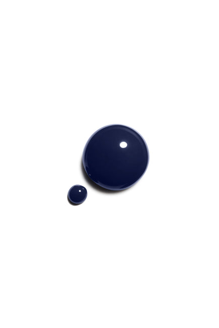 Chanel Le Vernis Nail Colour - Fugueuse