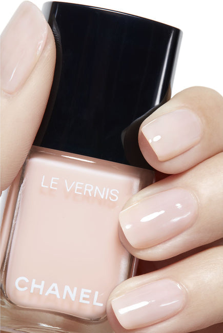 Chanel Le Vernis Nail Colour - Ballerina
