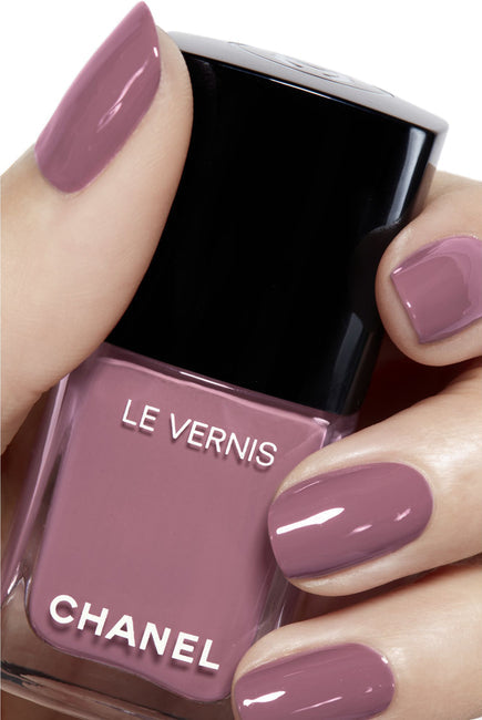 Chanel Le Vernis Nail Colour - Sorcire