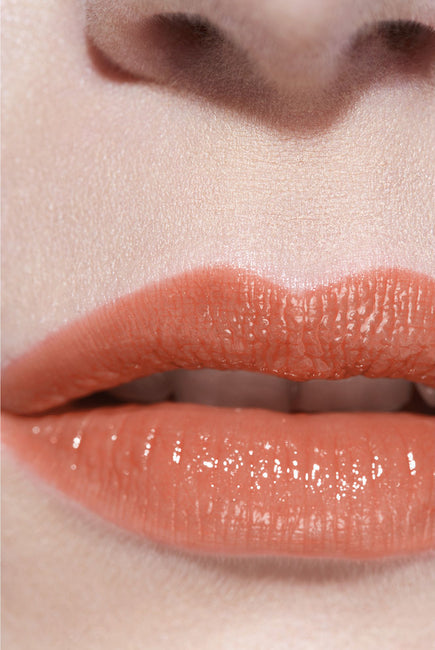 Chanel Rouge Coco Baume Shine Hydrating Beautifying Tinted Lip Balm - TenderPeach