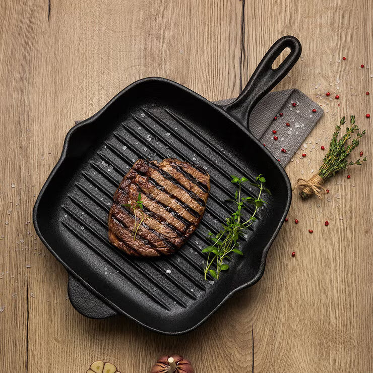 Westinghouse 28 cm Pre-Seasoned Cast Iron Square Grill Pan – Black