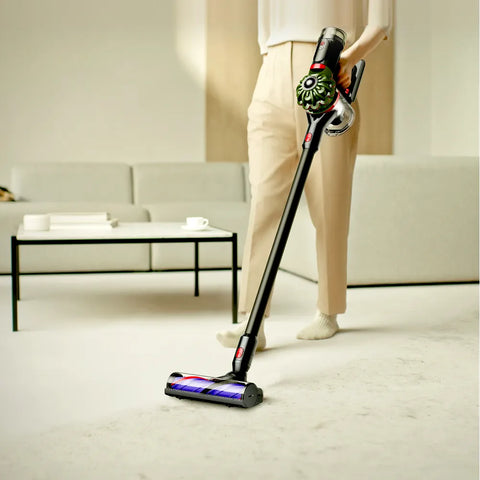 Dyson V8 Fluffy Cordless Vacuum Cleaner
