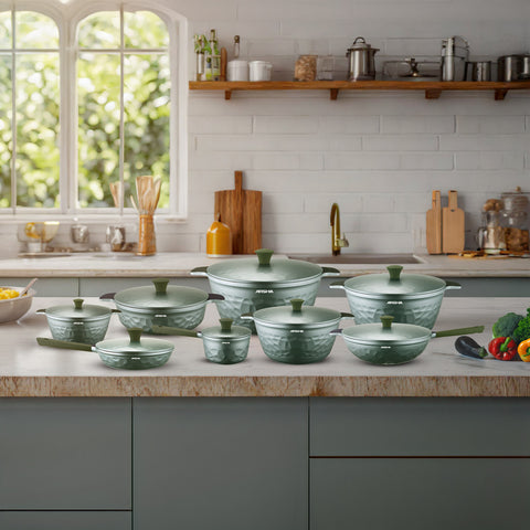 Arshia CO110-3303, 16-Piece Green Diamond Non-Stick Die-Cast Aluminium Cookware Set