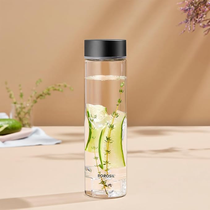 Borosil Neo 550ml Clear Borosilicate Glass Water Bottle, Scratch Resistant Airtight Leakproof Refrigerator Safe Dishwasher Safe Bottle for Water, Juice and Infused Drinks