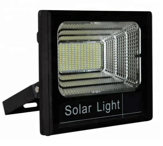 كشاف LED بالطاقة الشمسية بقدرة 300 واط مع جهاز تحكم عن بعد، ومستشعر ضوء ذكي وتصميم مقاوم للماء بمعيار IP67