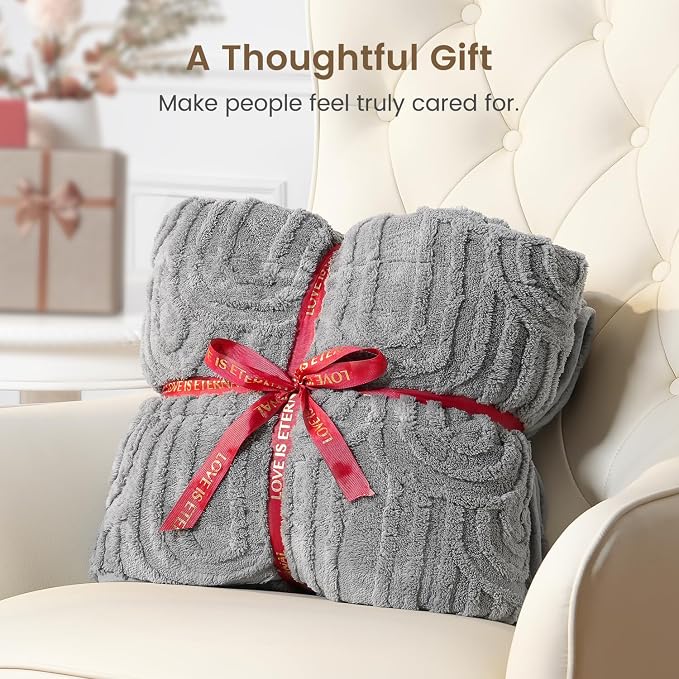 Wajade Fleece Throw Blanket, Fluffy Faux Fur Blanket for Bed Sofa Couch, Soft Warm Thick Blanket,Size 200X230 CM