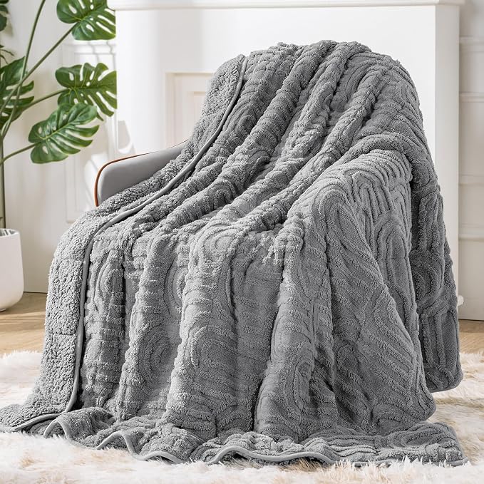 Wajade Fleece Throw Blanket, Fluffy Faux Fur Blanket for Bed Sofa Couch, Soft Warm Thick Blanket,Size 200X230 CM
