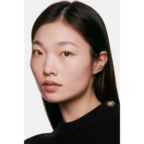 Chanel Les Beiges Foundation Healthy Glow Foundation Hydration And Longwear - BR12