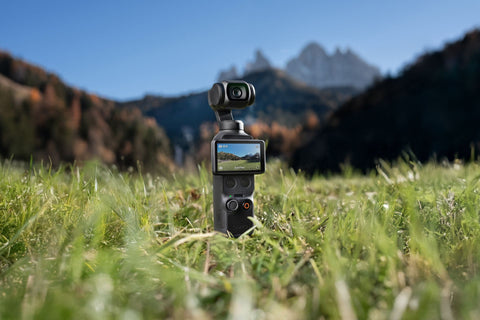 DJI Osmo Pocket 4 Creator Combo