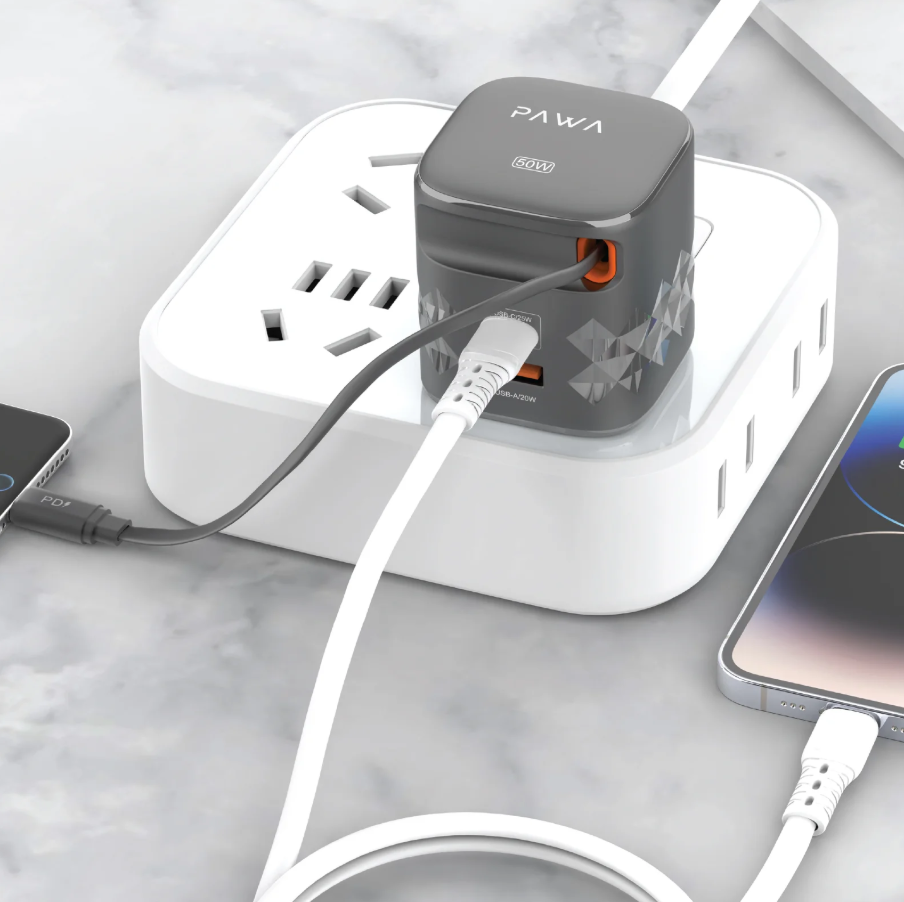 Pawa Retro 50W UK Charger with Type-C Retractable Cable - Black