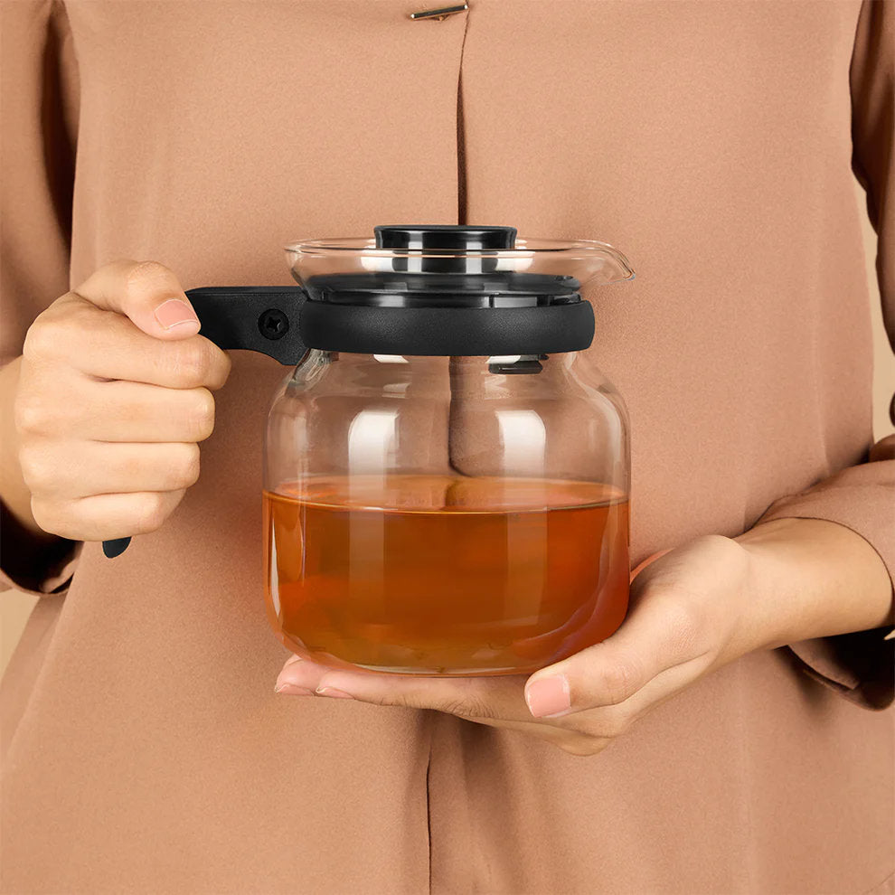 Borosil Vision Borosilicate Glass Carafe with Inbuilt Strainer, Flameproof Microwave Safe Tea Coffee Server
