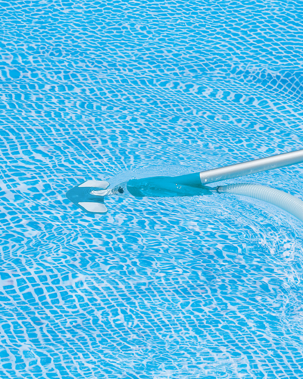 Intex Deluxe Pool Maintenance Kit 28003 – Vacuum, Skimmer Net & Telescoping Pole