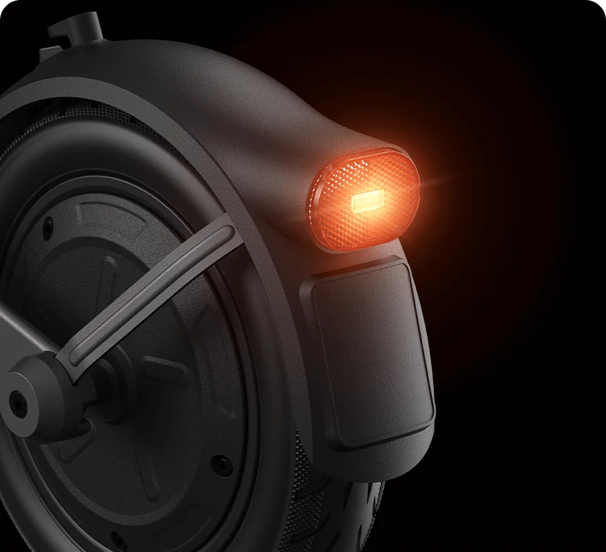 شاومي سكوتر كهربائي 6 لايت GL – مدى 25 كم، تعليق أمامي، إطارات هوائية 10 بوصة