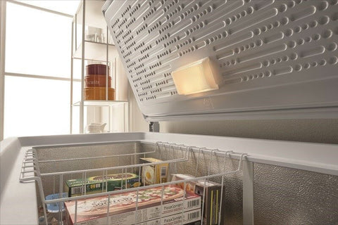 أريستون، فريزر صندوقي 251 لتر، 9 قدم مكعب مع التجميد الفائق وتحكم ميكانيكي – أبيض