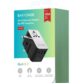 شاحن السفر RAVPower RP-PC1061 GaN ثلاثي المنافذ بقوة 70 وات مع كابل USB-C مدمج ومحول طاقة عالمي 