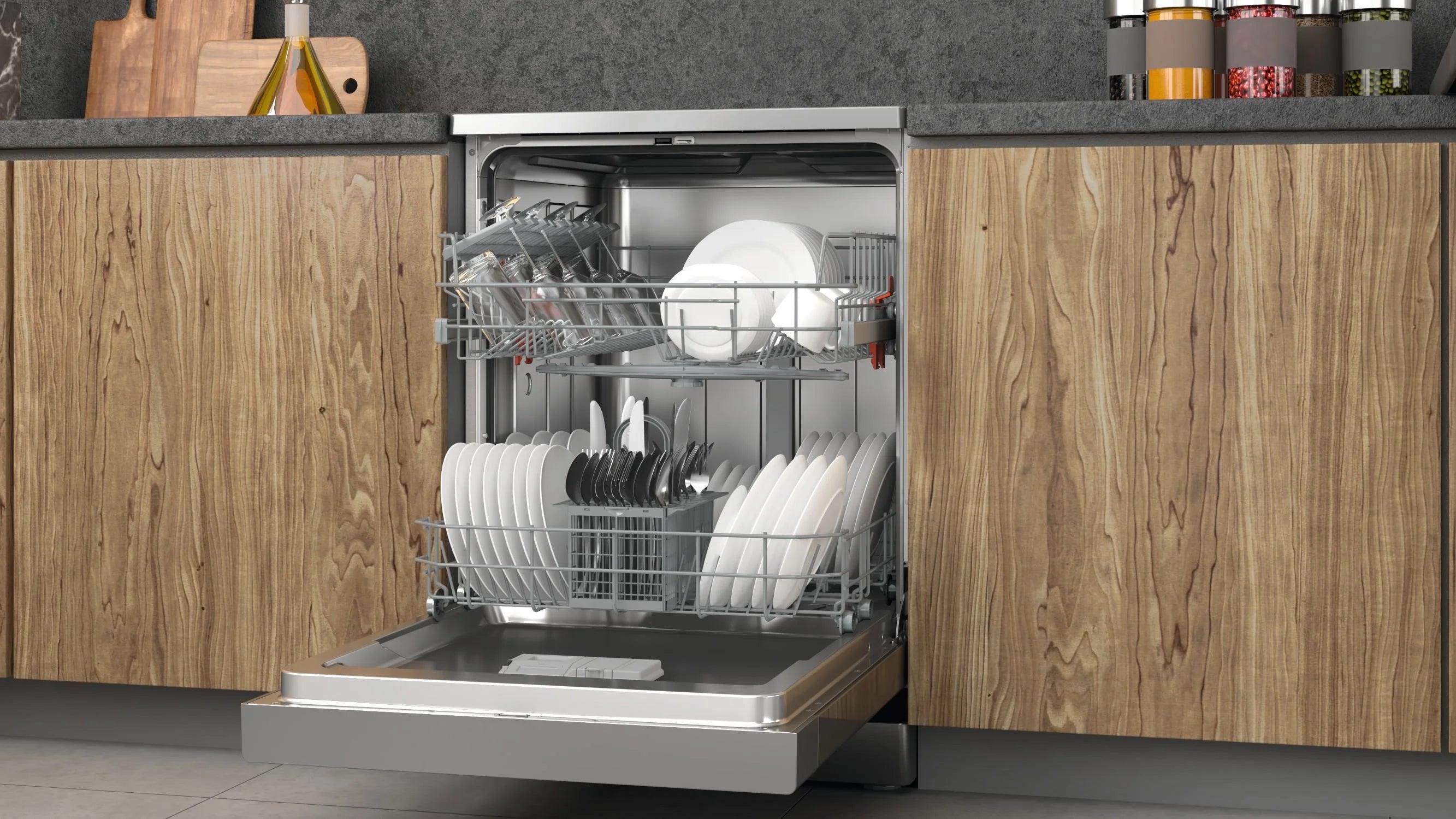 Ariston Freestanding Dishwasher – 13 Place Settings, Full Size, Stainless Steel Tub