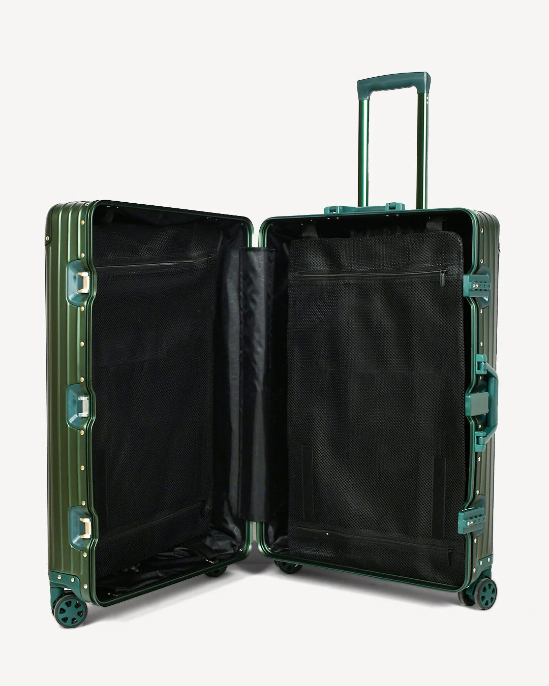 كاري أون، حقيبة سفر تايتان بلس ألمنيوم – 20"/29"