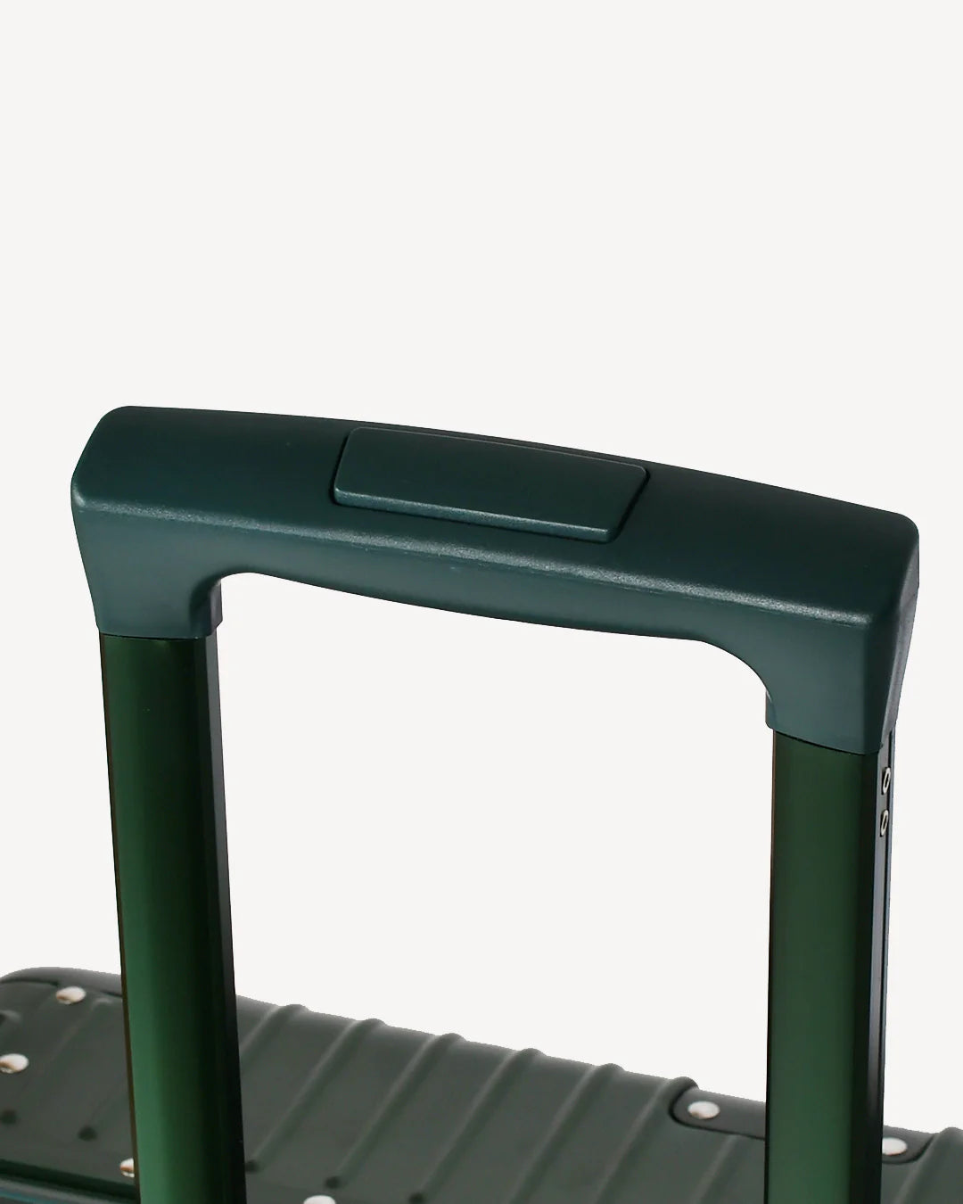 كاري أون، طقم حقائب تايتان بلس ألمنيوم – 29"/20"